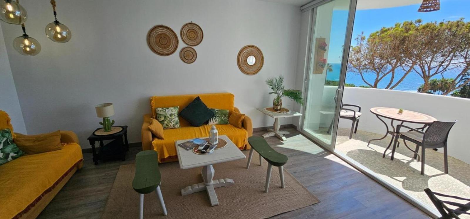 Beachfront Apartment In Calahonda MIJAS COSTA Zewnętrze zdjęcie