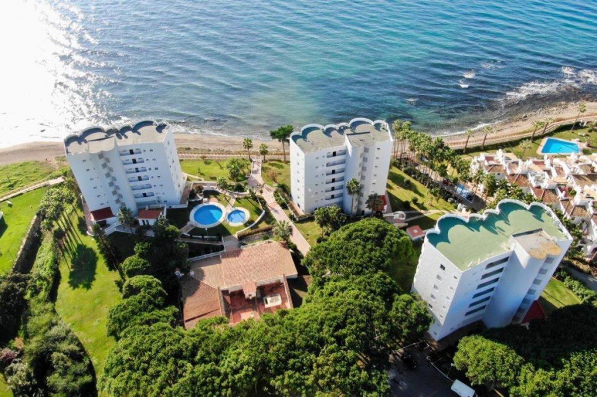 Beachfront Apartment In Calahonda MIJAS COSTA Zewnętrze zdjęcie